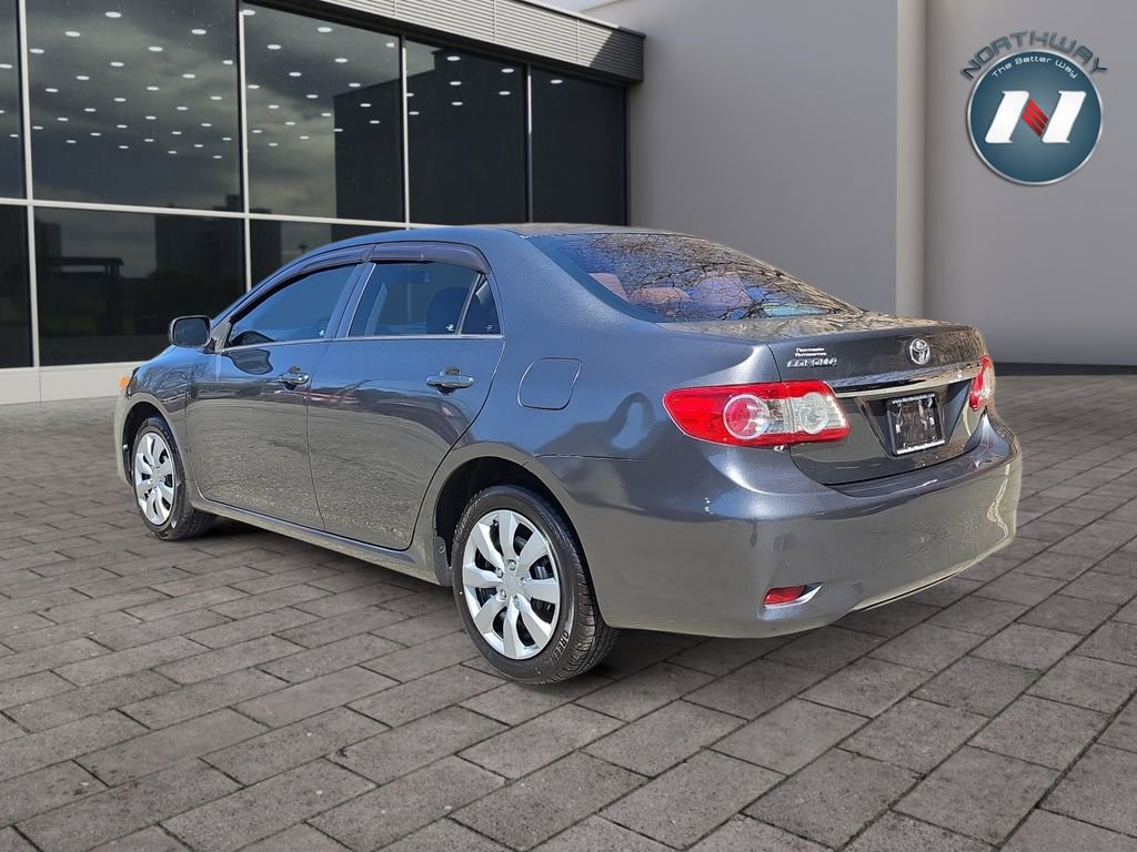 Used 2013 Toyota Corolla L FWD image 3