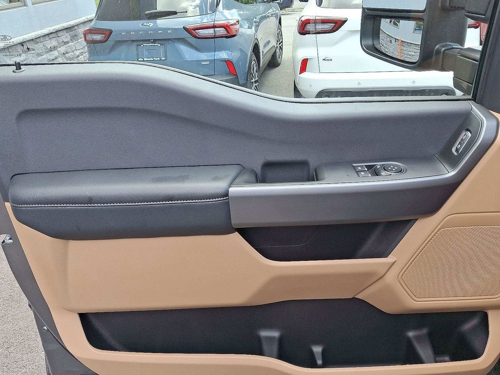 New 2025 Ford F250 XLT w/ FX4 Off-Road Package image 7