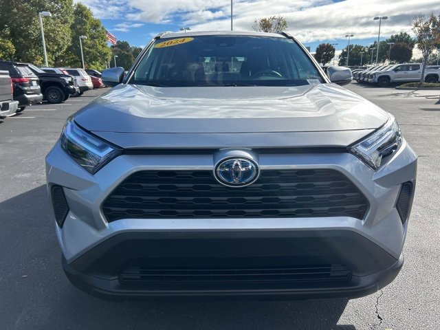 Used 2024 Toyota RAV4 XLE image 2