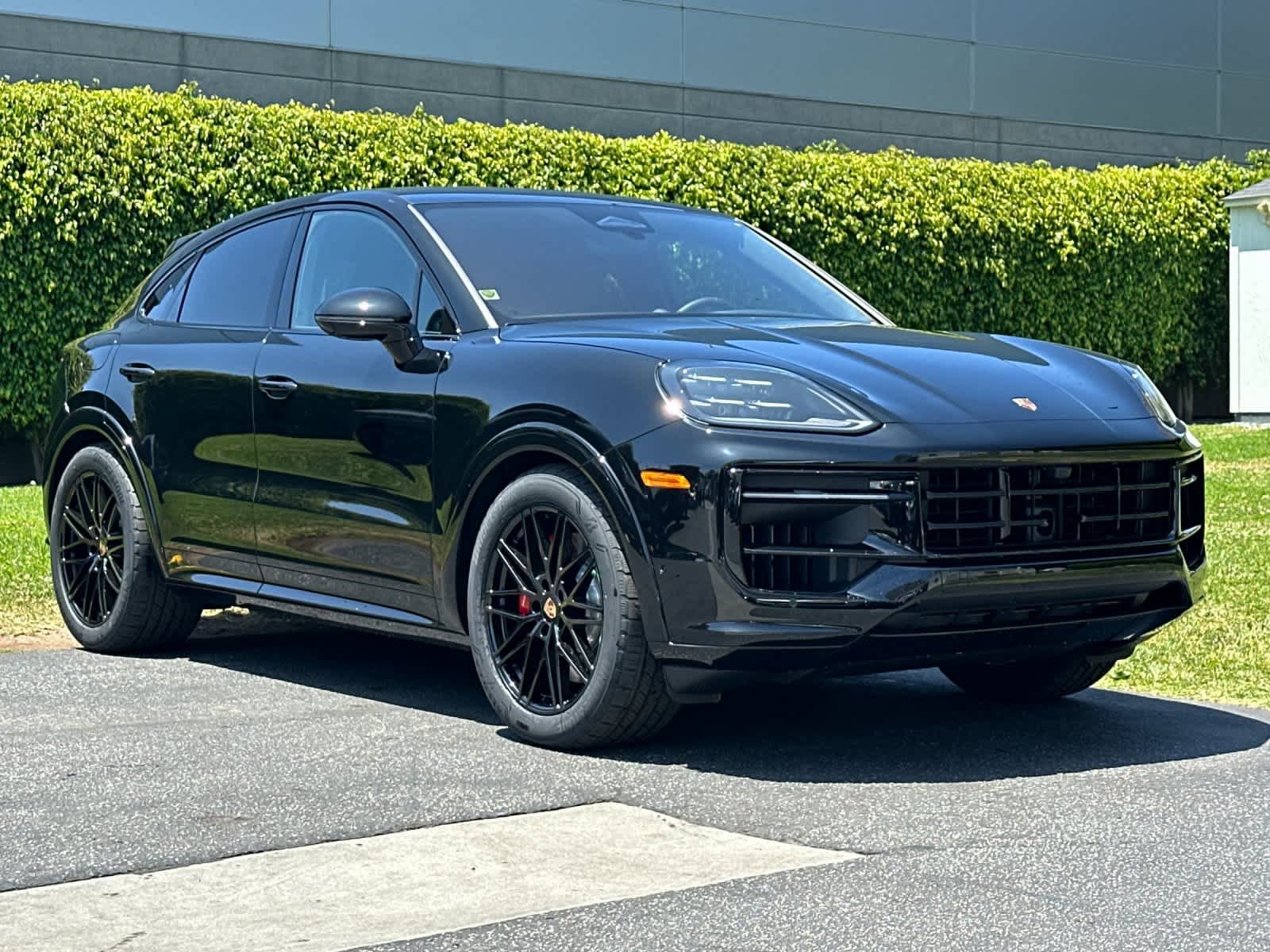 New 2026 Porsche Cayenne GTS AWD/4WD image 10