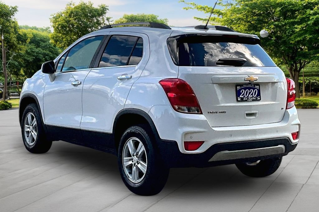 Used 2020 Chevrolet Trax LT w/ Driver Confidence Package AWD/4WD image 2