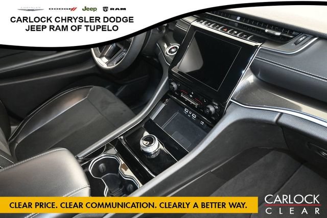 Used 2023 Jeep Grand Cherokee L Laredo RWD image 38