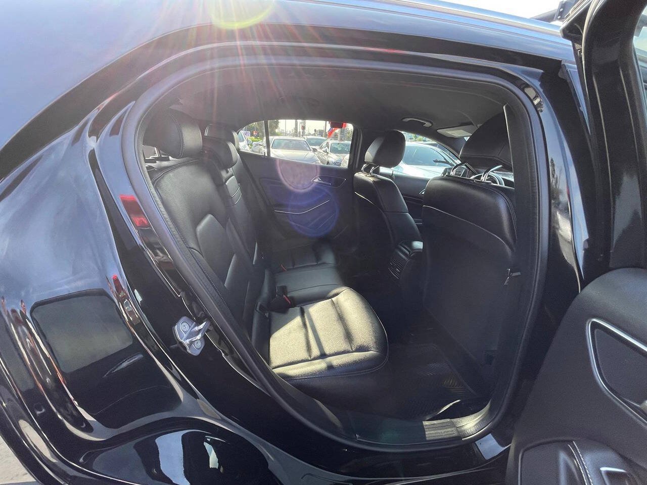 Used 2019 Mercedes-Benz GLA 250 4MATIC image 13