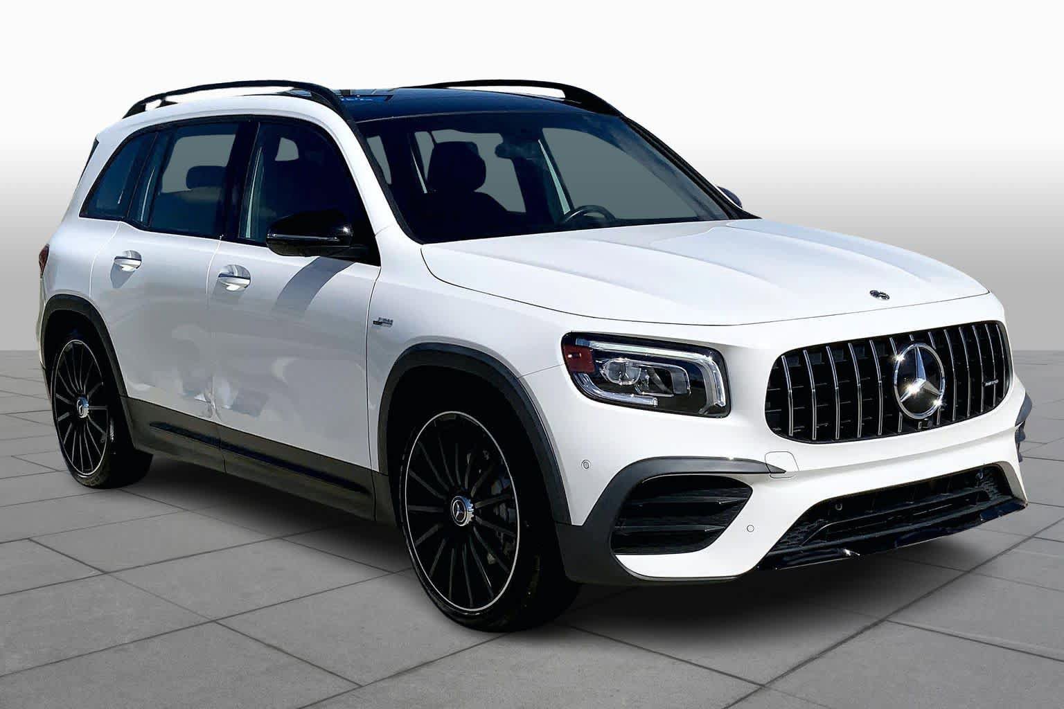 Used 2023 Mercedes-Benz GLB 35 AMG 4MATIC image 3