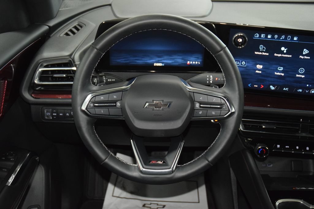 Used 2024 Chevrolet Traverse Z71 AWD/4WD image 36