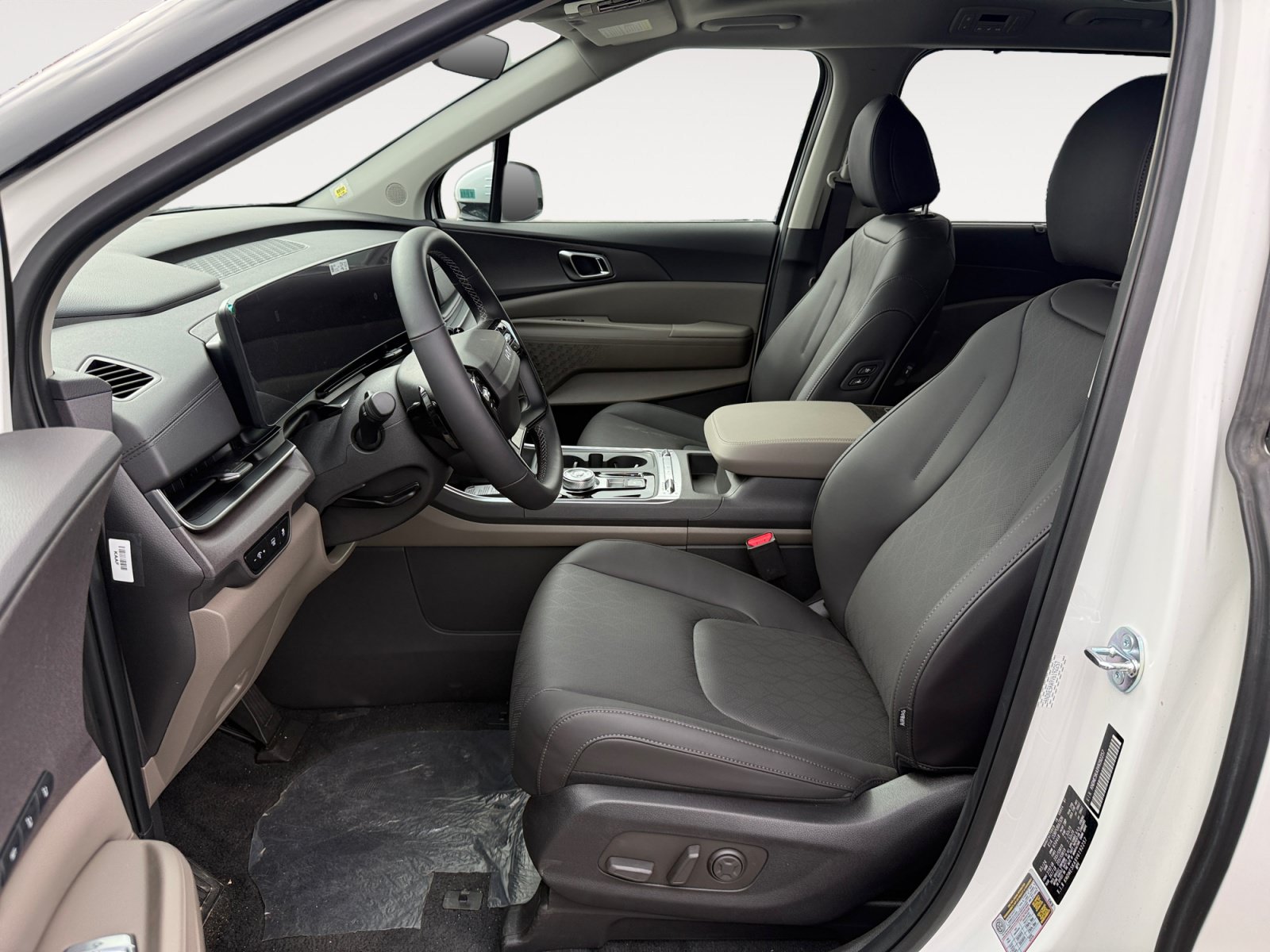 New 2027 Kia Carnival SX FWD image 10