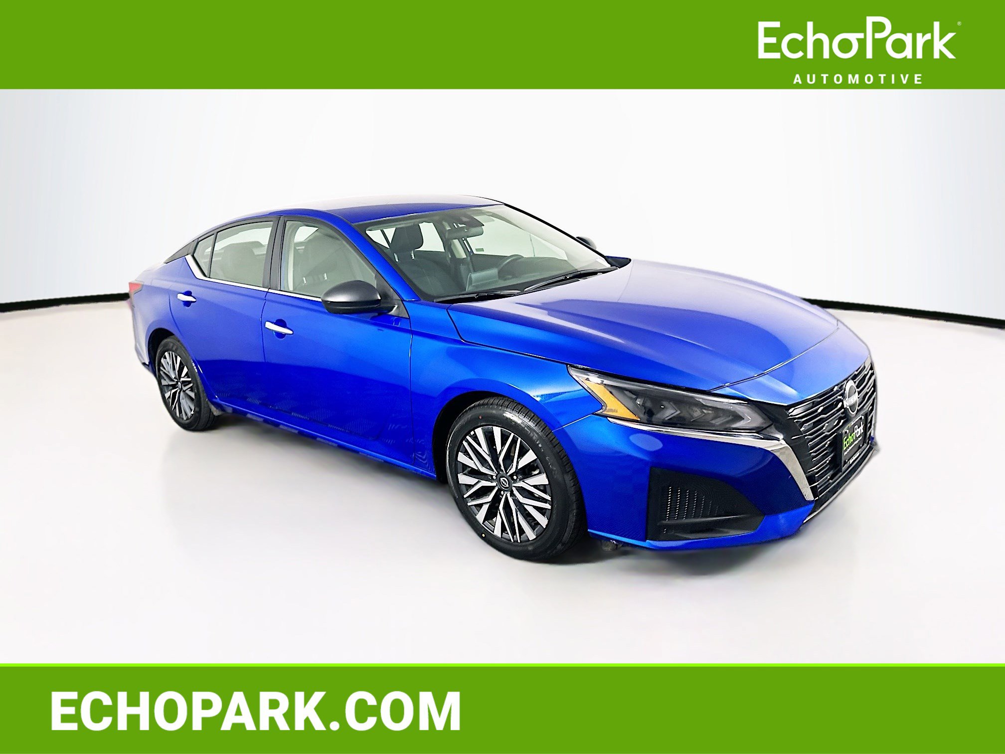 Used 2025 Nissan Altima 2.5 SV FWD image 1