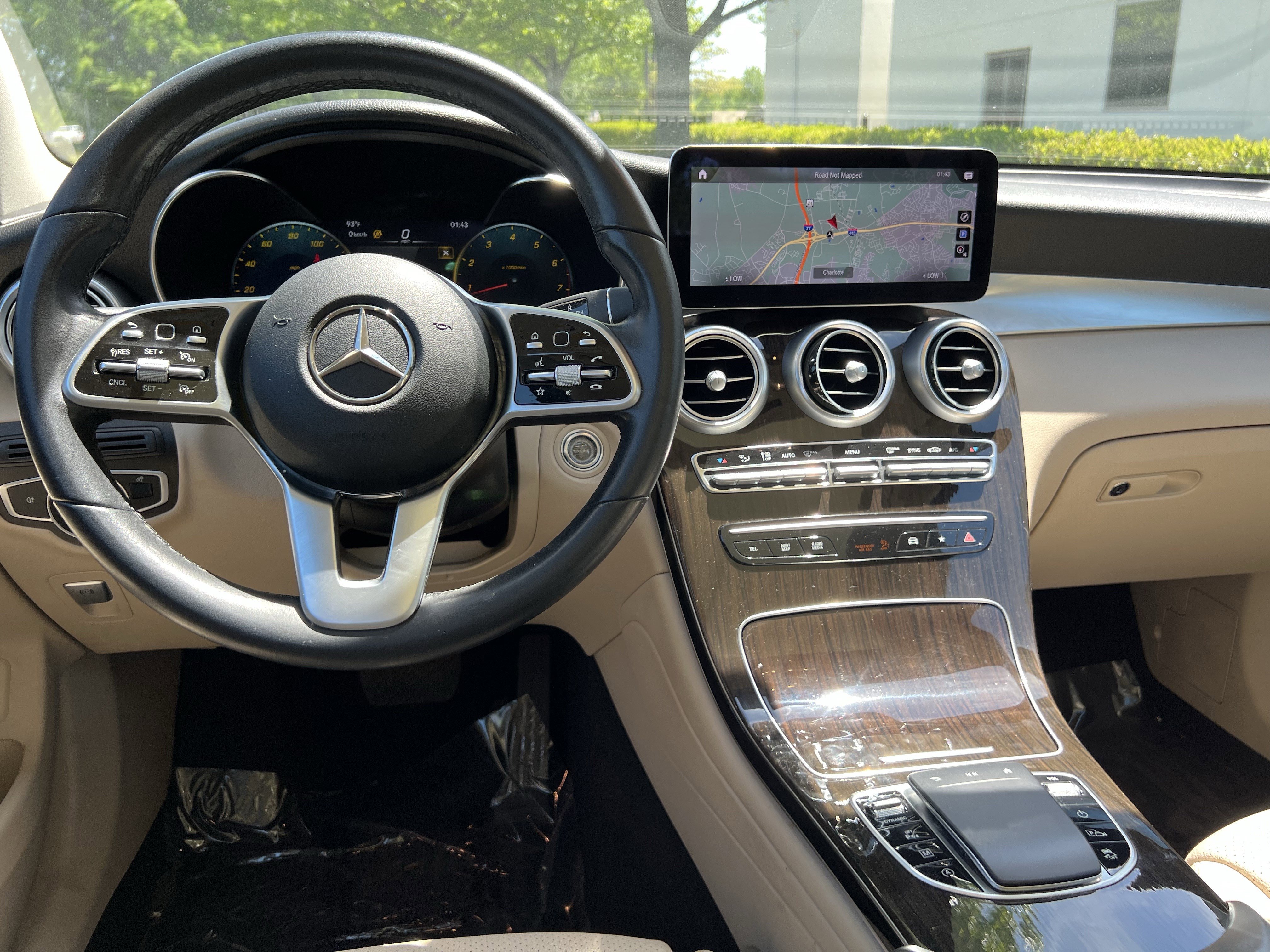 Certified 2021 Mercedes-Benz GLC 300 image 30
