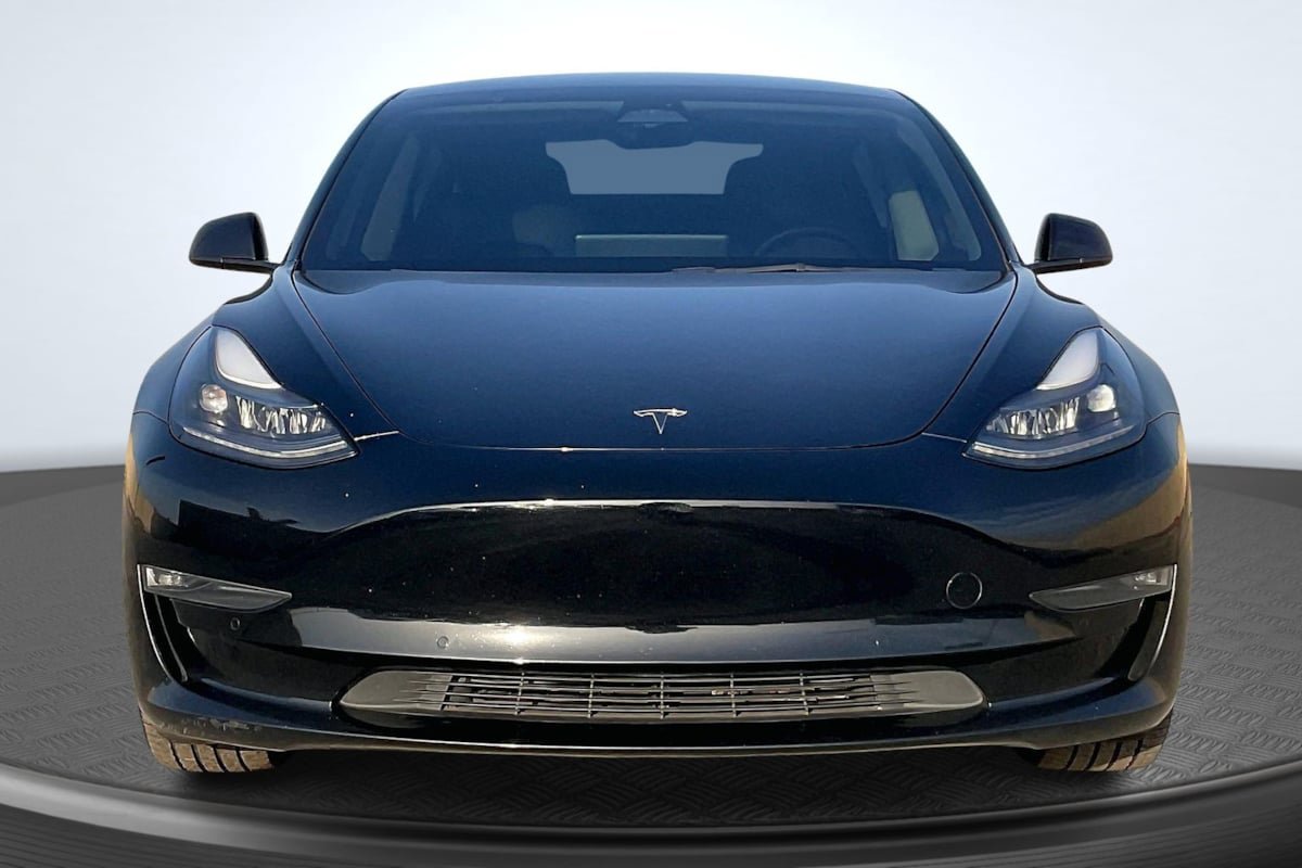 Used 2022 Tesla Model 3 Long Range AWD/4WD image 3