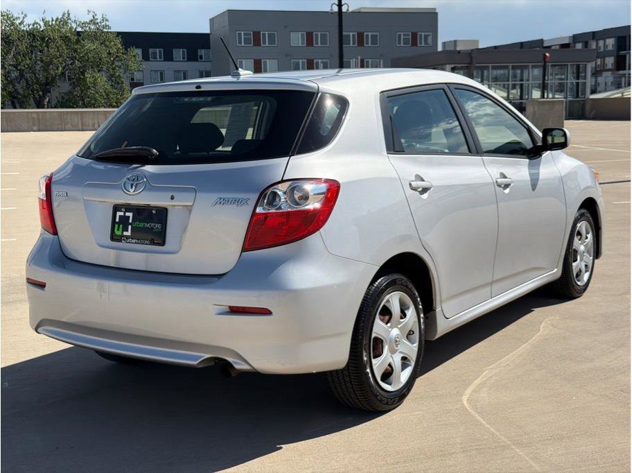 Used 2009 Toyota Matrix FWD image 8