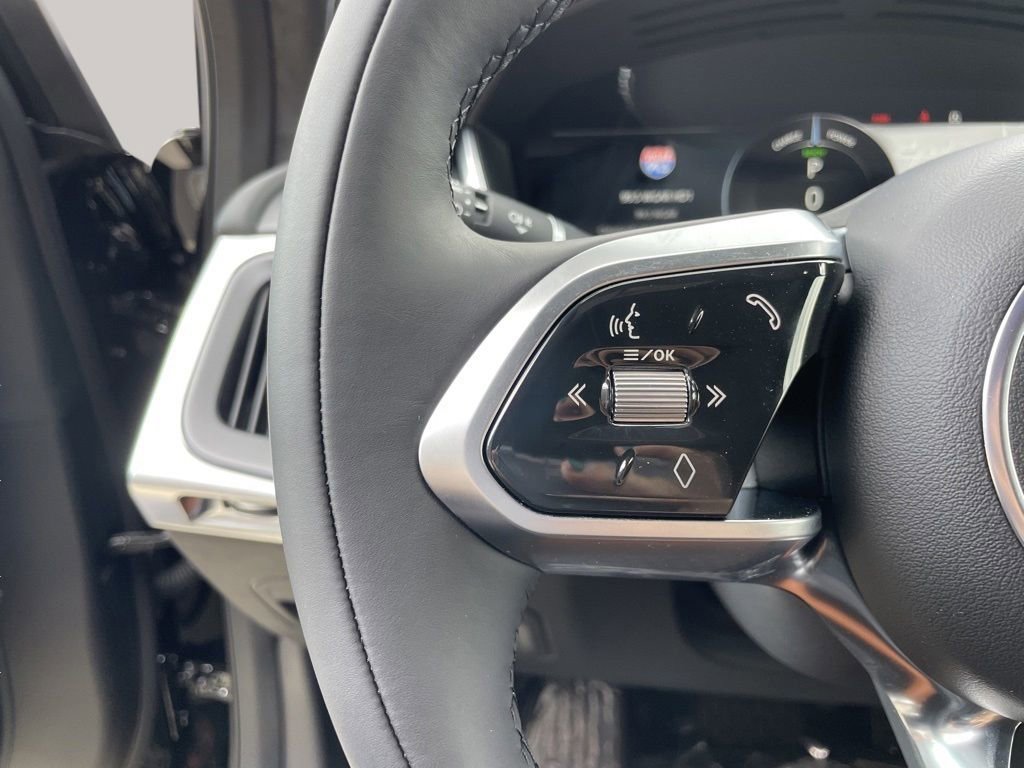 Used 2024 Jaguar I-PACE R-Dynamic HSE image 15