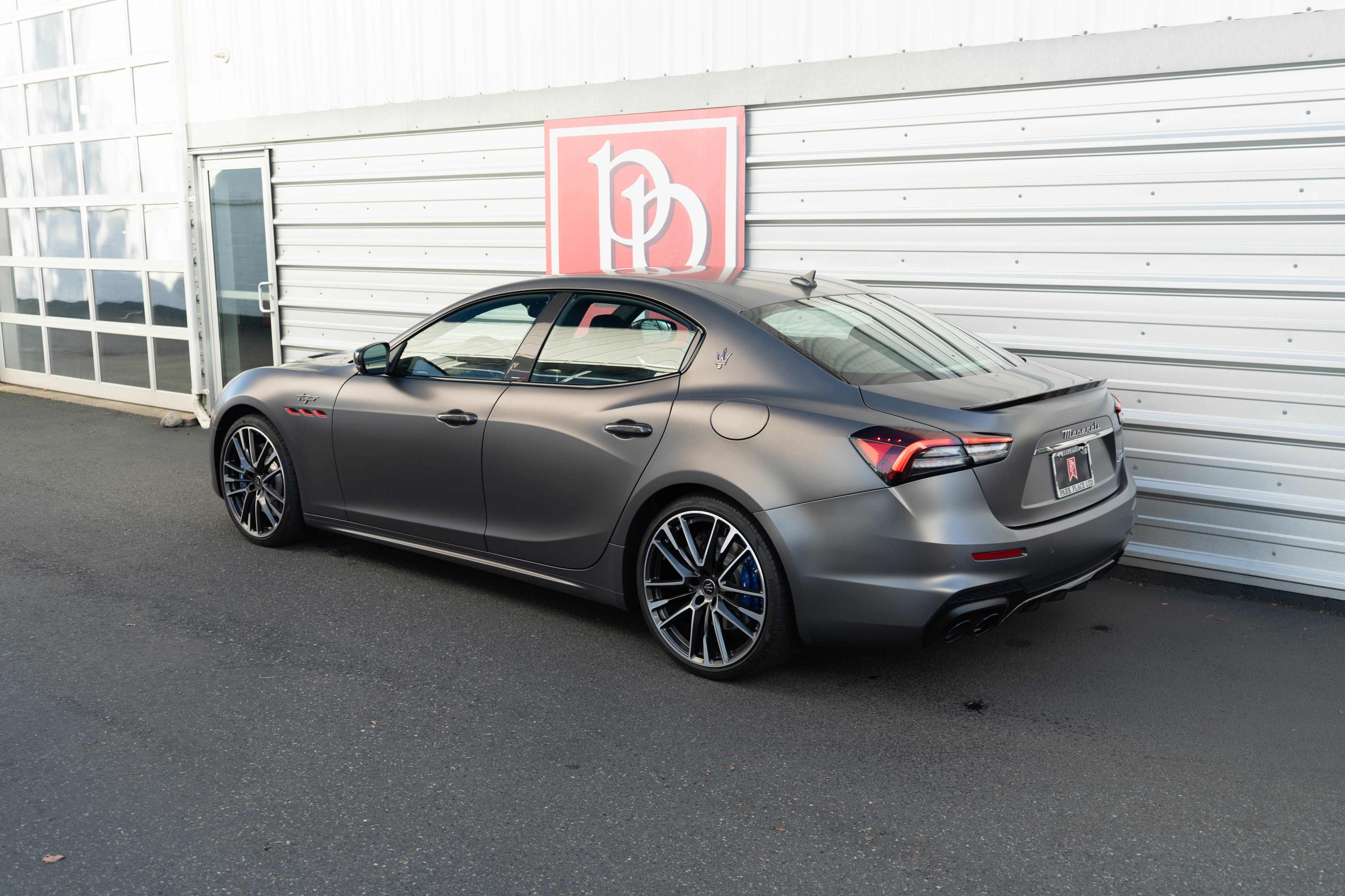 Used 2022 Maserati Ghibli Trofeo image 40