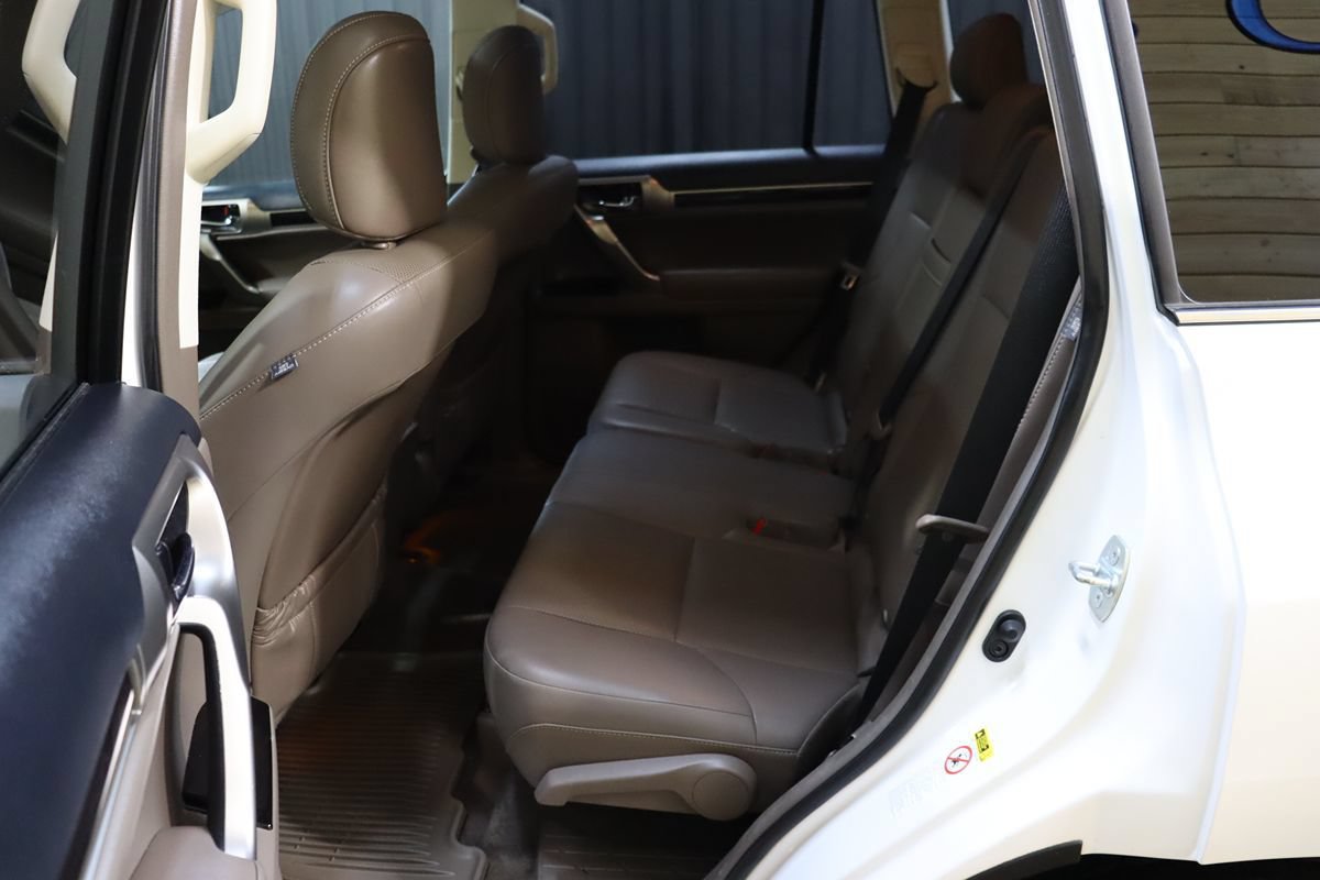 Used 2017 Lexus GX 460 w/ Navigation Package AWD/4WD image 62