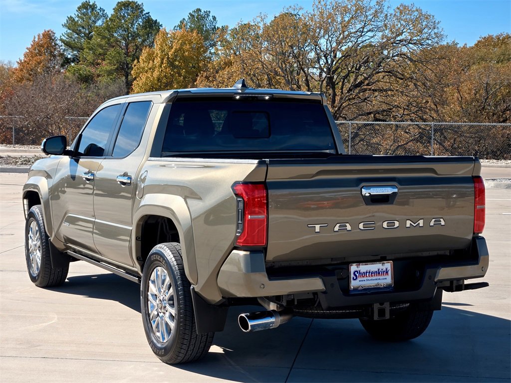 Used 2025 Toyota Tacoma Limited image 5