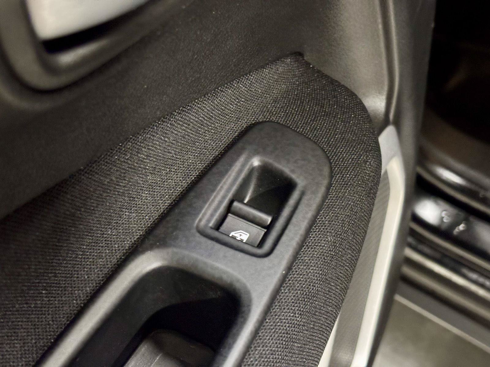 Used 2018 Jeep Renegade Sport w/ Power & Air Group AWD/4WD image 17