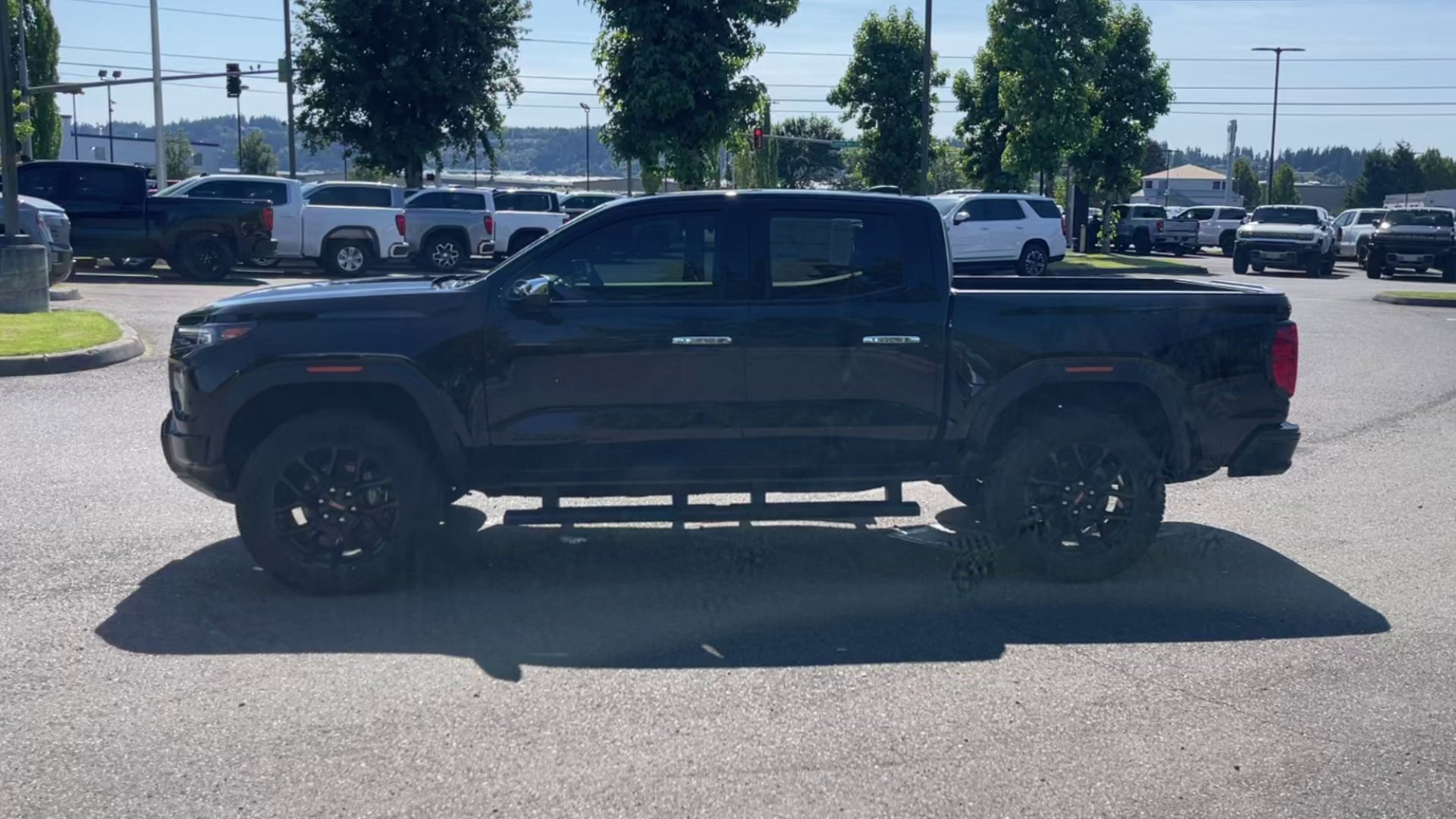 New 2025 GMC Canyon Denali w/ LPO, Denali Black Edition image 74