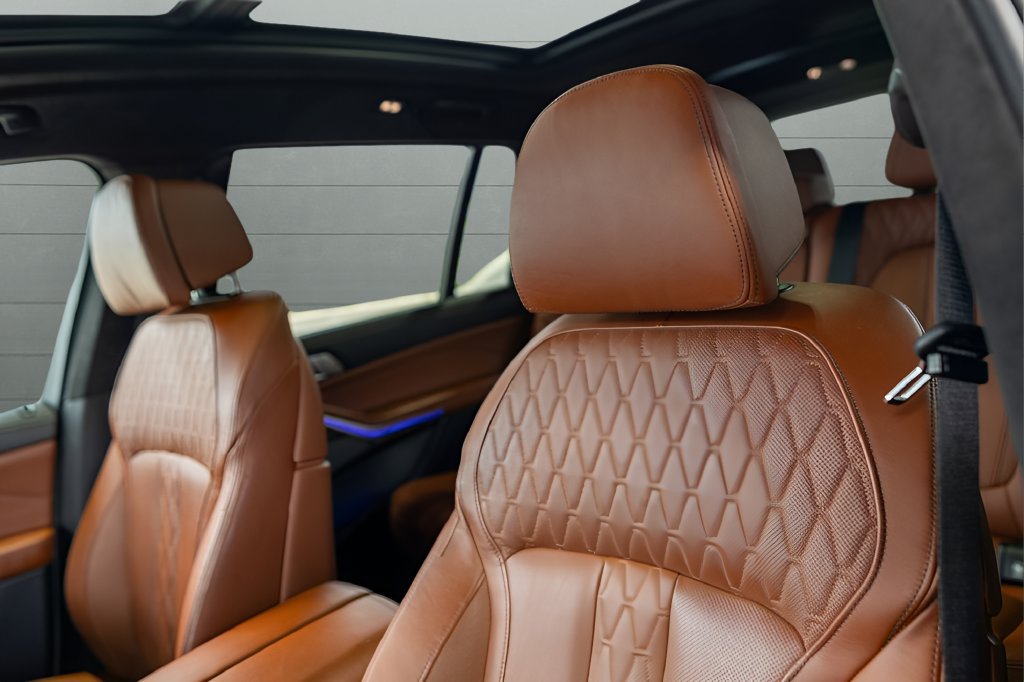 Used 2024 BMW X7 M60i w/ Executive Package AWD/4WD image 39