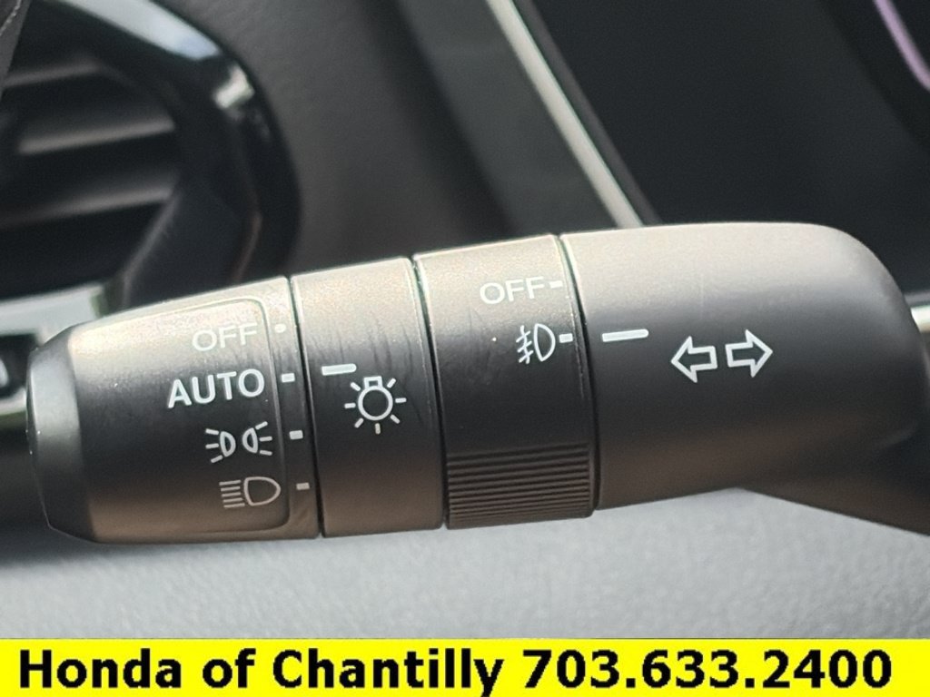 Certified 2024 Honda Pilot Touring image 10