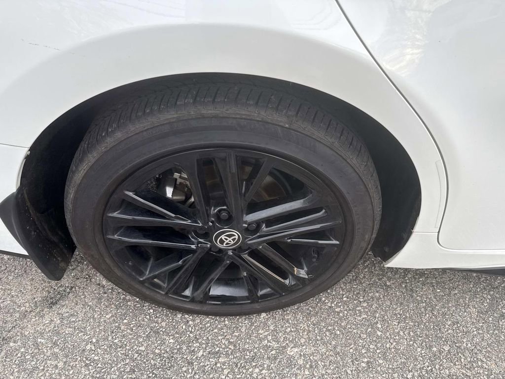 Certified 2025 Toyota Camry SE w/ Convenience Package image 9
