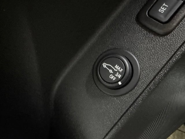 Used 2021 Chevrolet Equinox Premier FWD image 35
