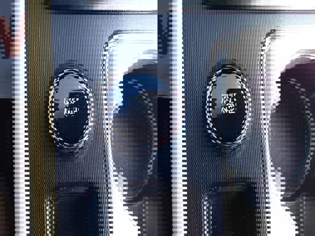 New 2023 Lincoln Corsair Reserve w/ Equipment Group 202A image 44