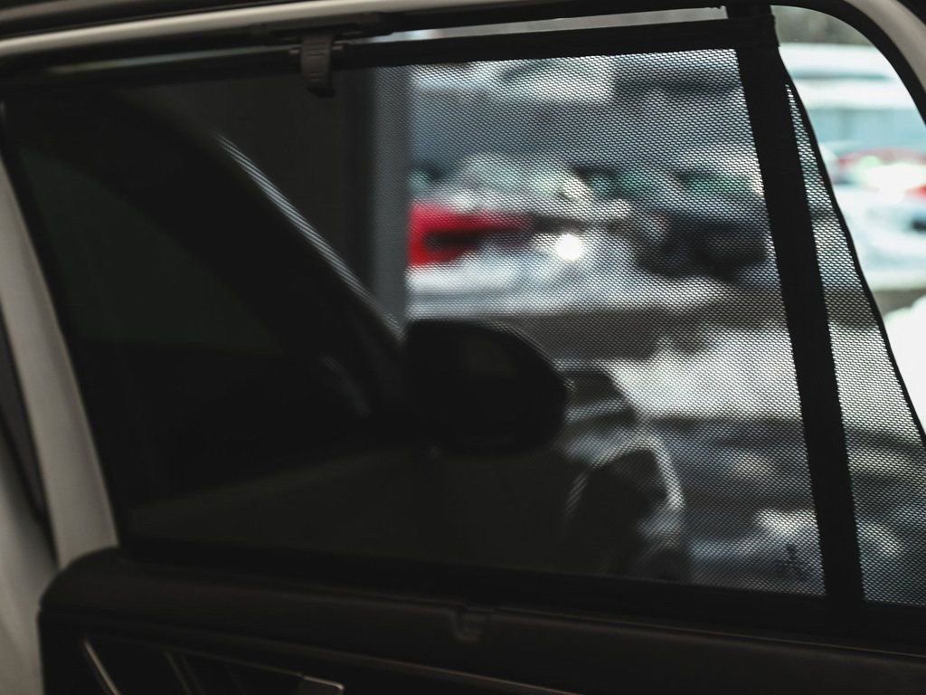 Used 2025 Volkswagen Atlas Peak Edition SE AWD/4WD image 15