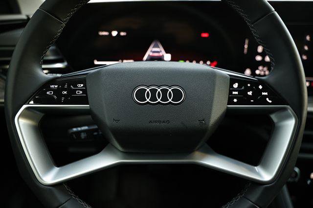 Certified 2025 Audi Q5 Premium Plus w/ Premium Plus image 33