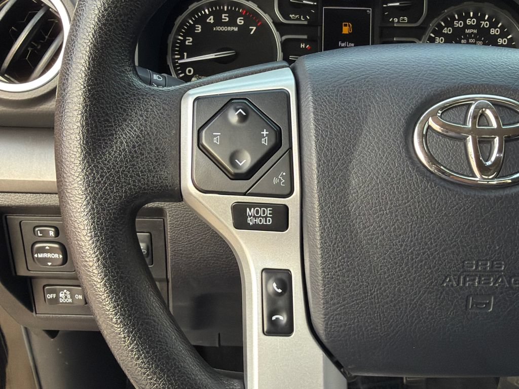 Used 2020 Toyota Tundra SR5 w/ SR5 Convenience Package AWD/4WD image 22