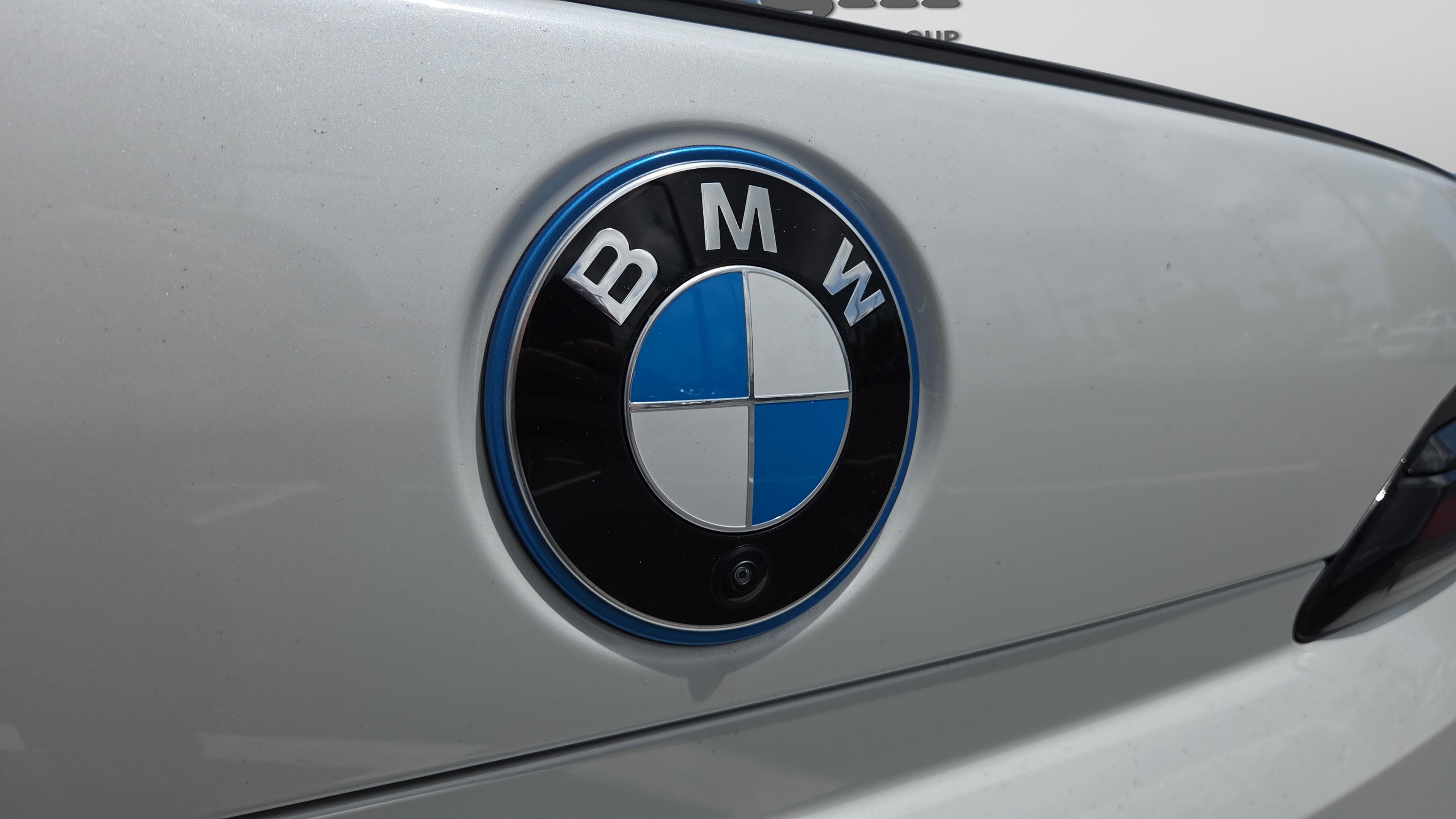 Used 2026 BMW 750e xDrive w/ Luxury Rear Seating Package AWD/4WD image 15