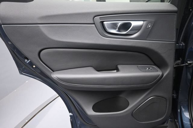 Certified 2024 Volvo XC60 B5 Core AWD/4WD image 22