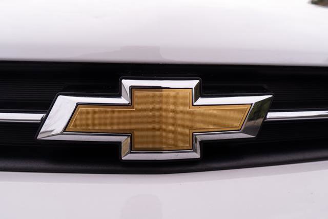 Used 2022 Chevrolet Trax LS w/ Tint and Cruise Package image 43