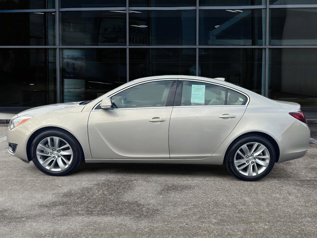 Used 2016 Buick Regal image 8