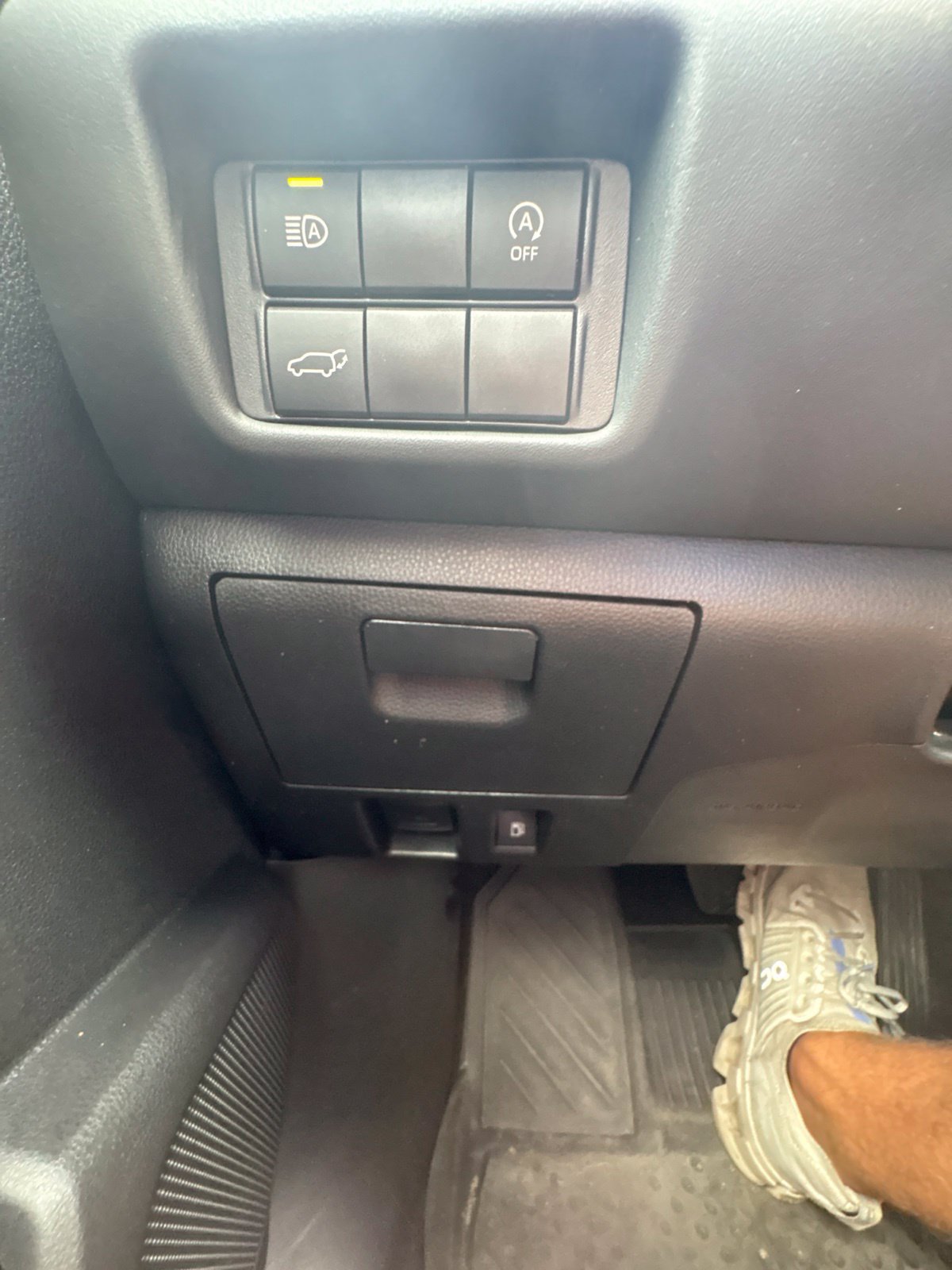 Used 2023 Toyota Highlander XLE FWD image 15
