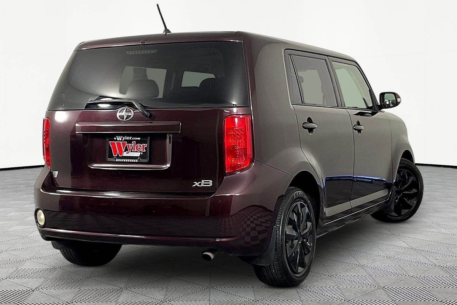 Used 2008 Scion xB FWD image 6