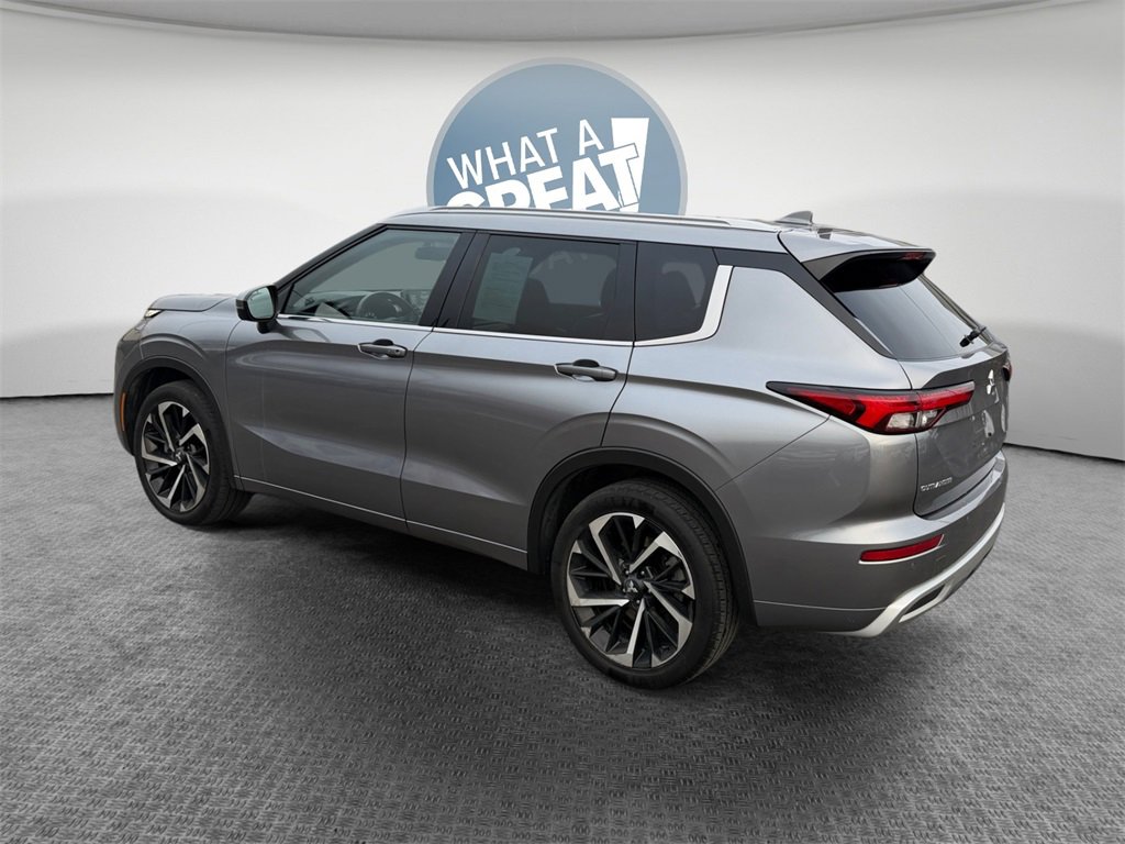 Used 2022 Mitsubishi Outlander SEL image 6