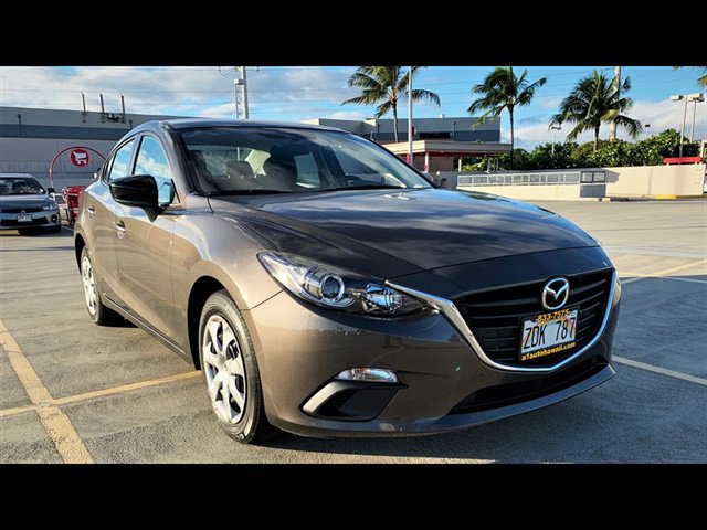 Used 2015 MAZDA MAZDA3 i SV FWD image 3