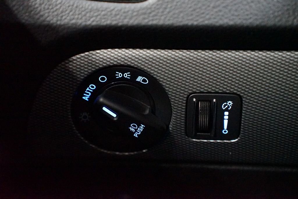 Used 2020 Dodge Durango R/T w/ Blacktop Package image 27