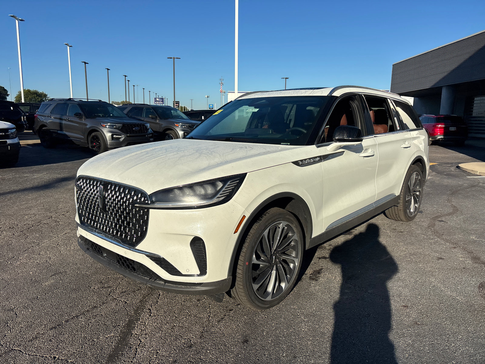 New 2027 Lincoln Aviator Reserve AWD/4WD image 3