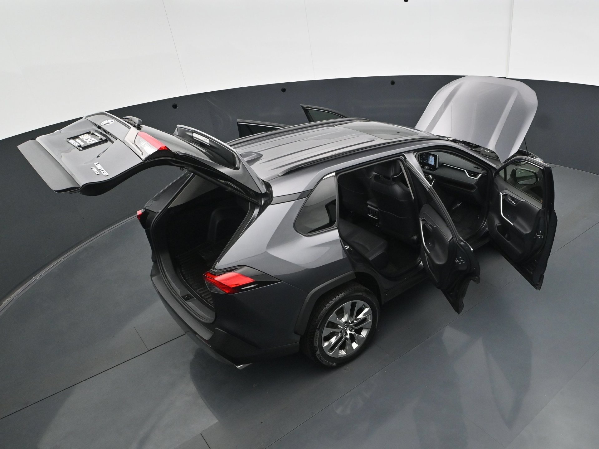 Used 2019 Toyota RAV4 Limited w/ Cold Weather Package AWD/4WD image 41
