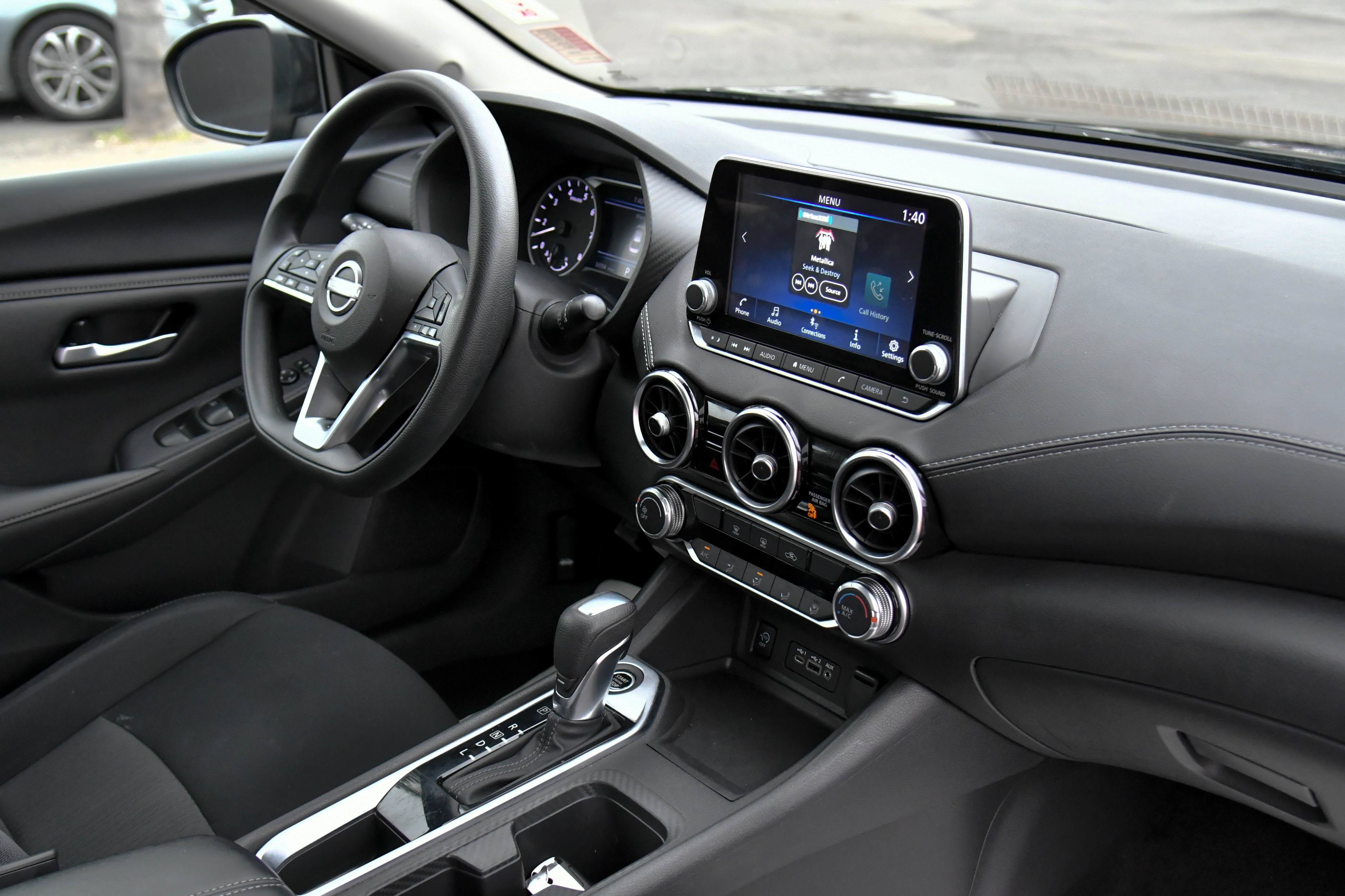 Used 2024 Nissan Sentra SV image 39