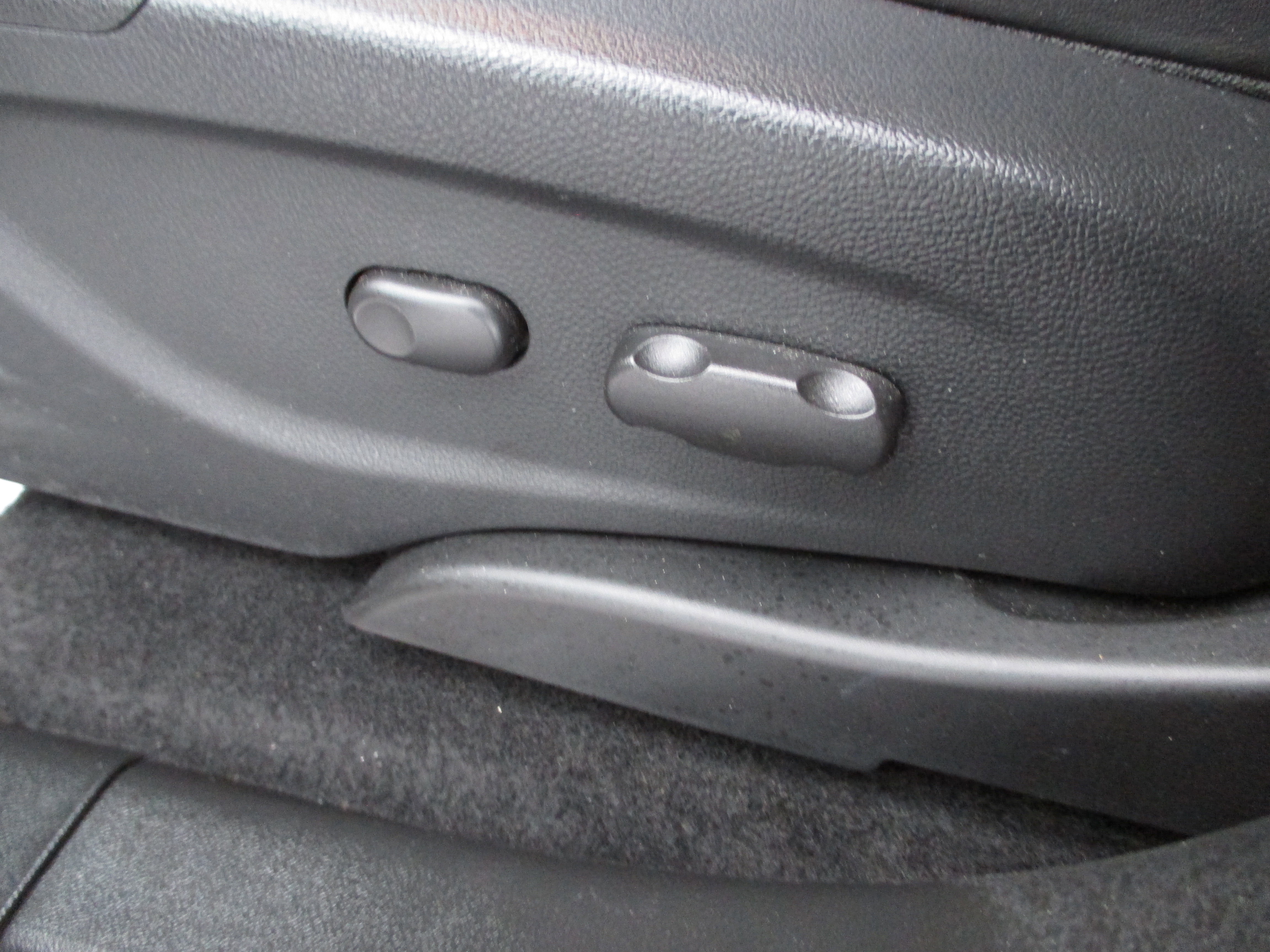 Used 2018 Buick Encore Preferred image 15