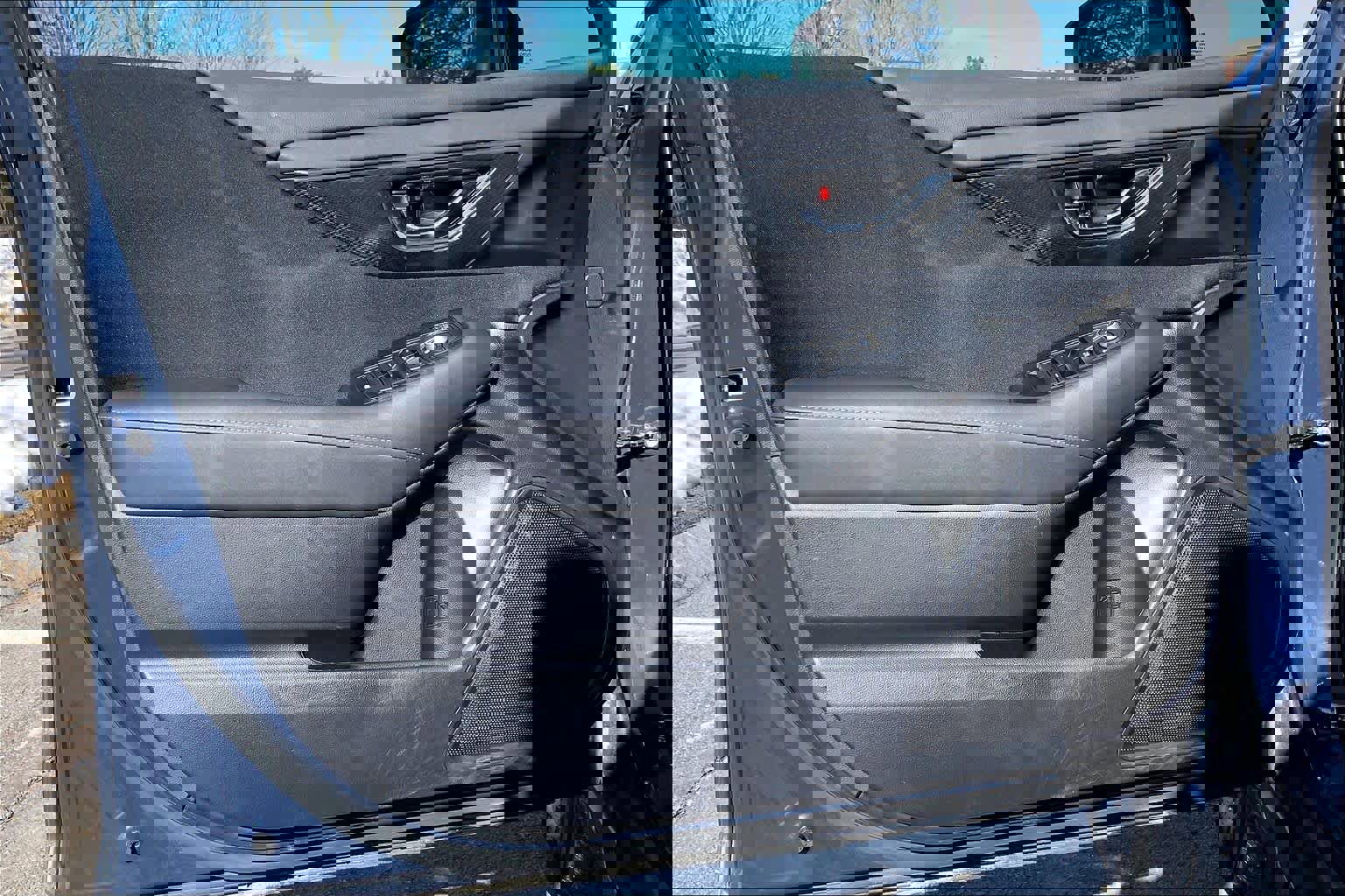 Used 2025 Subaru Outback Premium image 22