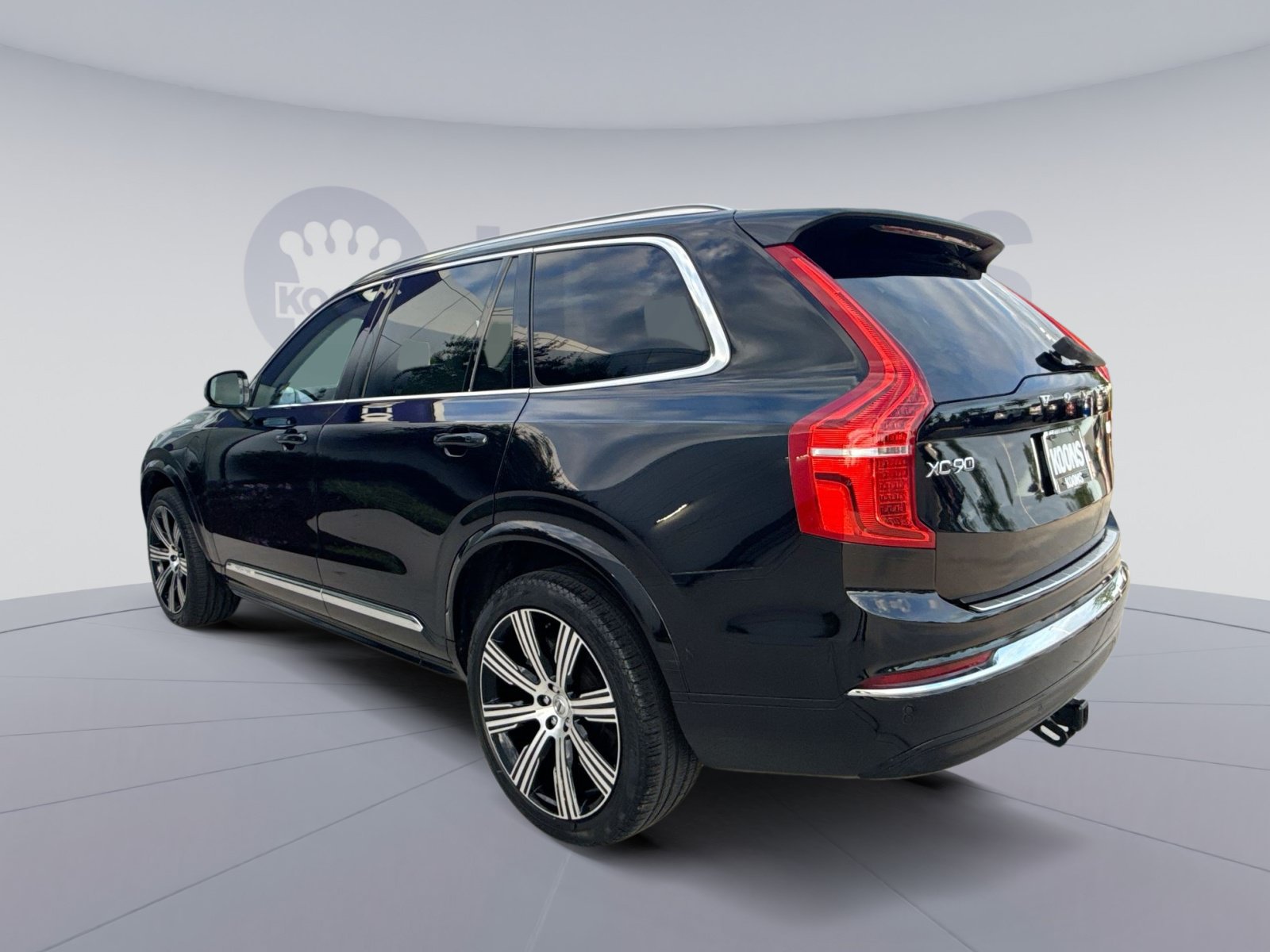 Certified 2023 Volvo XC90 T8 Plus w/ Protection Package Premier AWD/4WD image 4