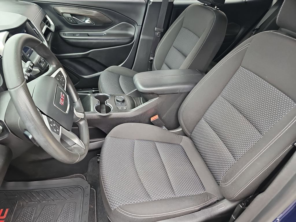 Used 2022 GMC Terrain SLE w/ Driver Convenience Package image 18