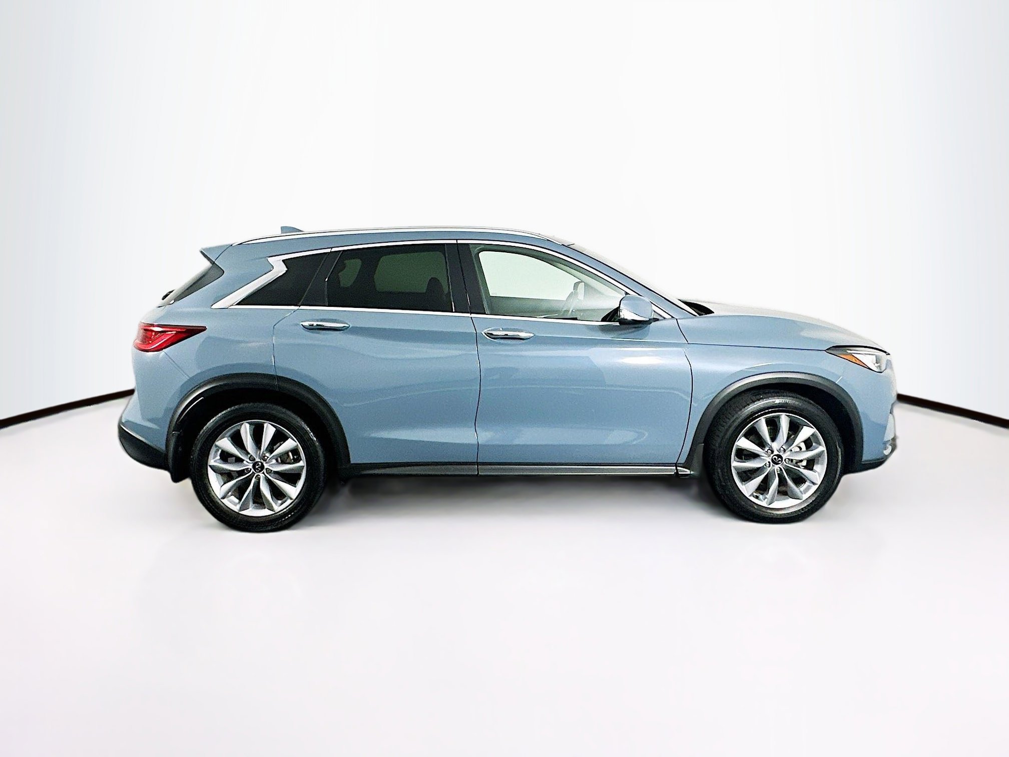 Used 2022 INFINITI QX50 Luxe image 10