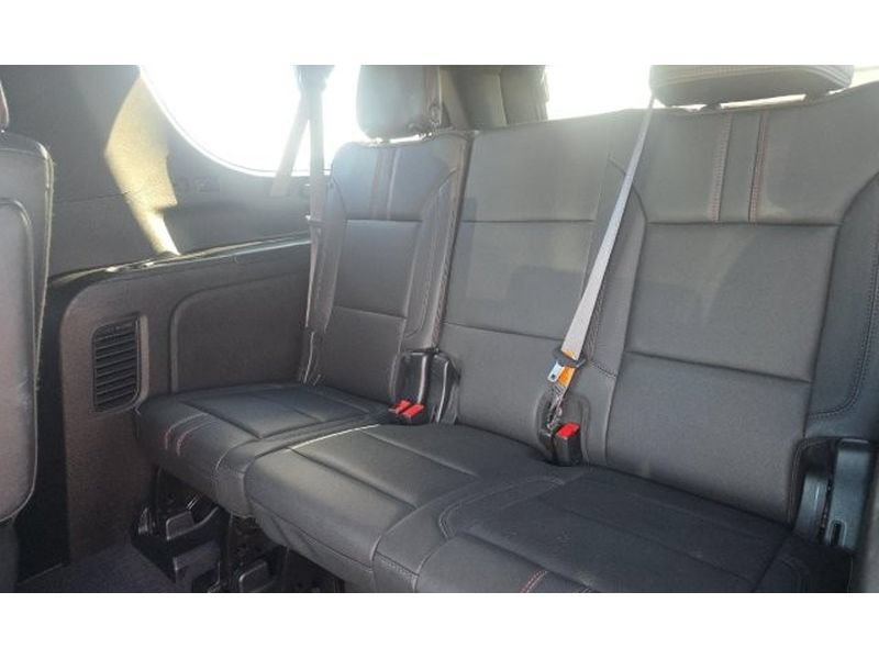 Used 2023 Chevrolet Suburban RST w/ Luxury Package AWD/4WD image 10