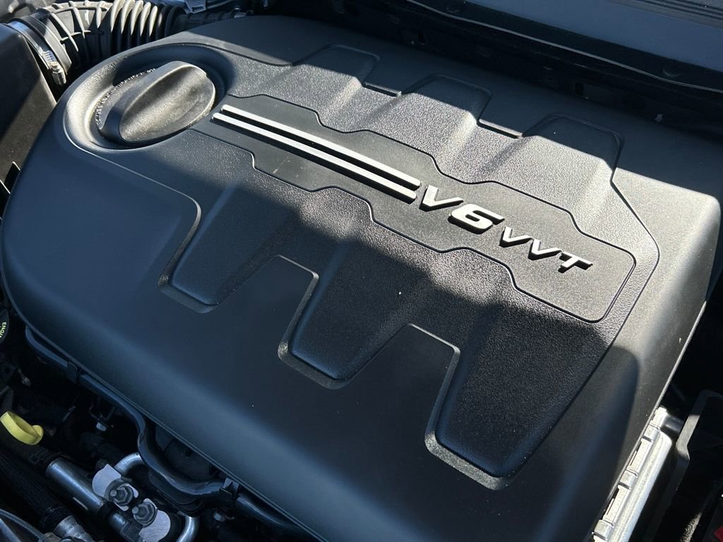 Used 2019 Jeep Cherokee Trailhawk w/ Comfort/Convenience Group image 25