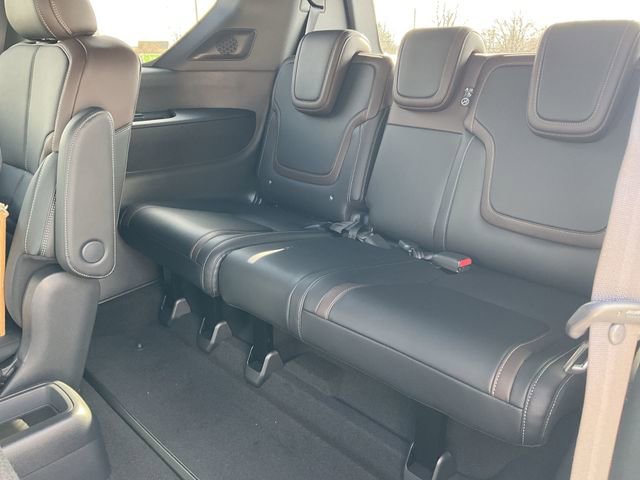 New 2026 Nissan Armada SL w/ Captain's Chari Seat Package image 13