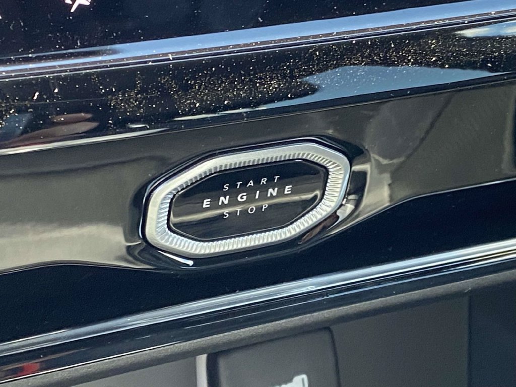 New 2026 Jeep Grand Cherokee L Limited RWD image 24