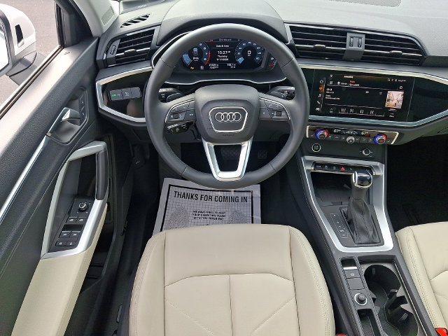 Certified 2025 Audi Q3 2.0T Premium Plus AWD/4WD image 11